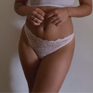 panty en encaje, tiro bajo
